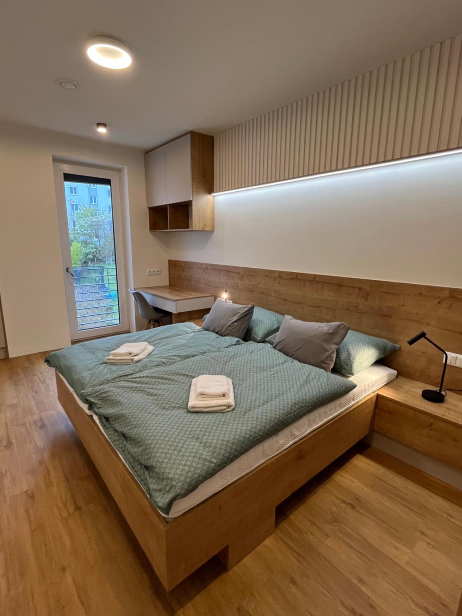 Fresh Apartments Брно Экстерьер фото